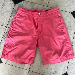 Vineyard vines pink shorts